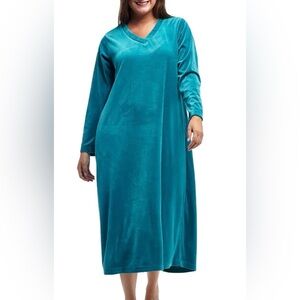 EUC La Cera Long V-Neck Velour Dress Size XL